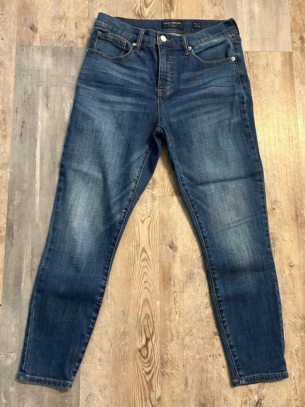Women’s lucky brand jeans Ava crop mid rise size 8